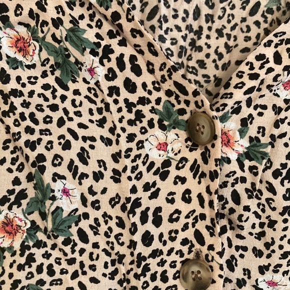 Topshop Cheetah Peplum Blouse - Picture 3 of 4